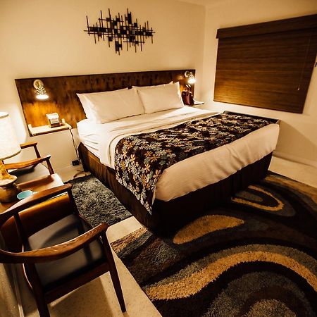 Roadrunner Lodge Motel ทูคัมคารี ภายนอก รูปภาพ