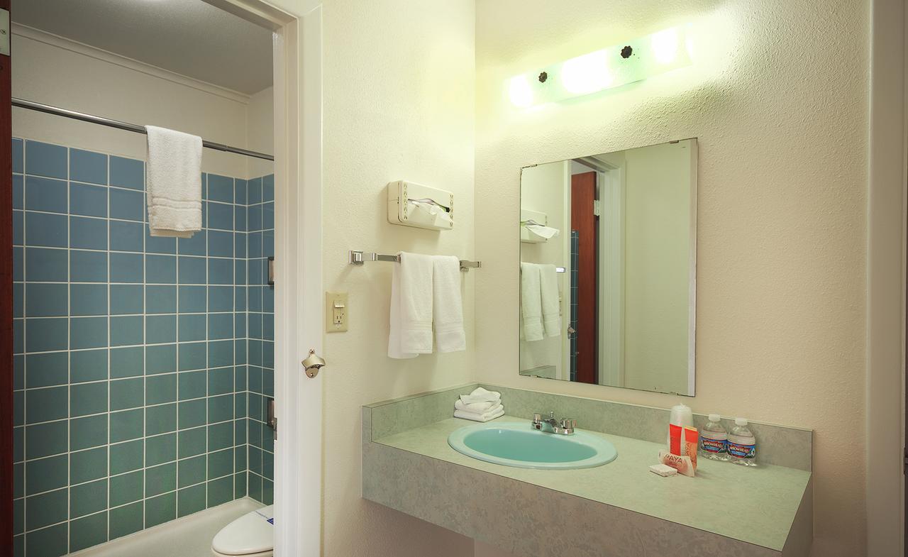 Roadrunner Lodge Motel ทูคัมคารี ภายนอก รูปภาพ