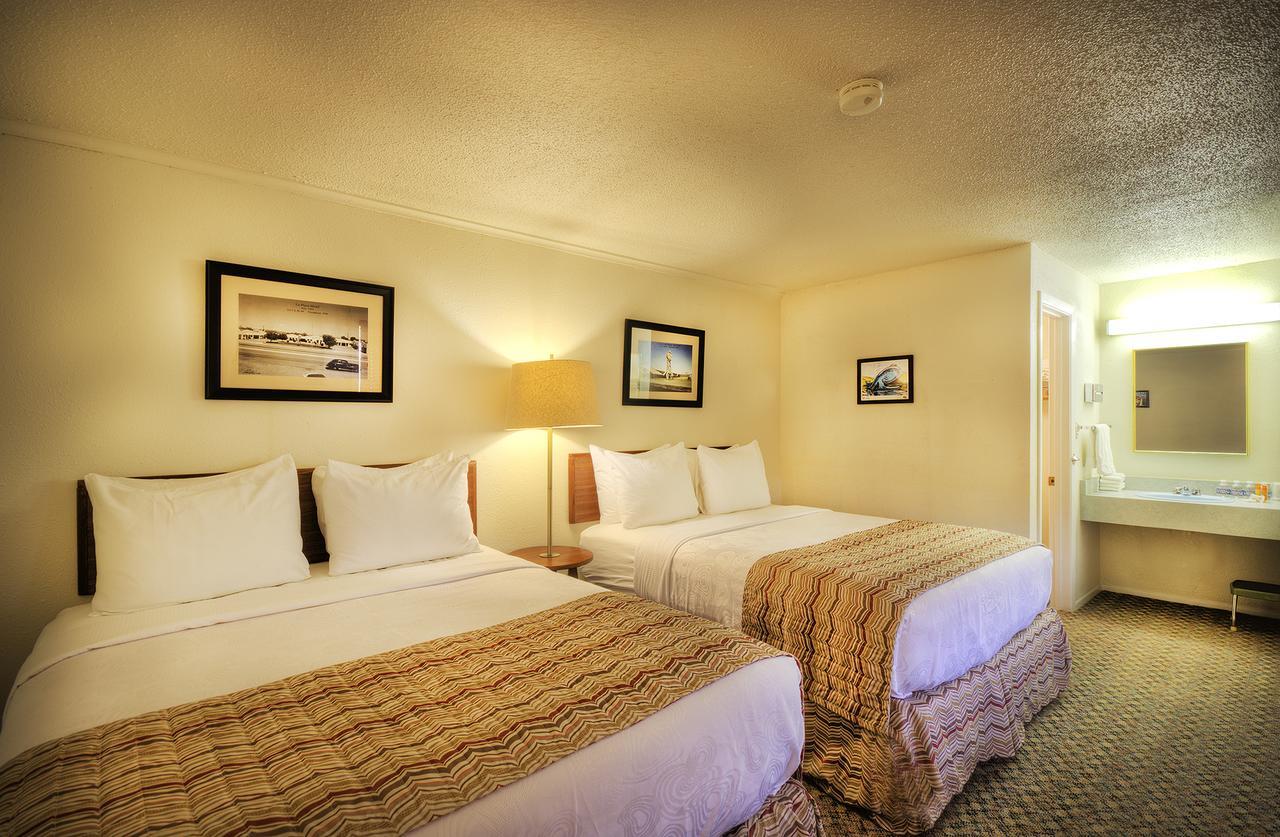 Roadrunner Lodge Motel ทูคัมคารี ภายนอก รูปภาพ