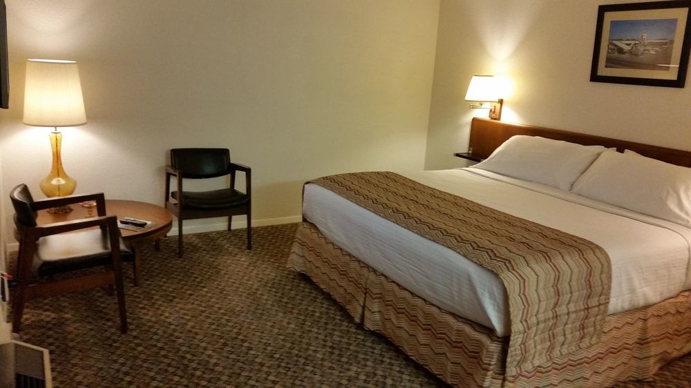 Roadrunner Lodge Motel ทูคัมคารี ภายนอก รูปภาพ